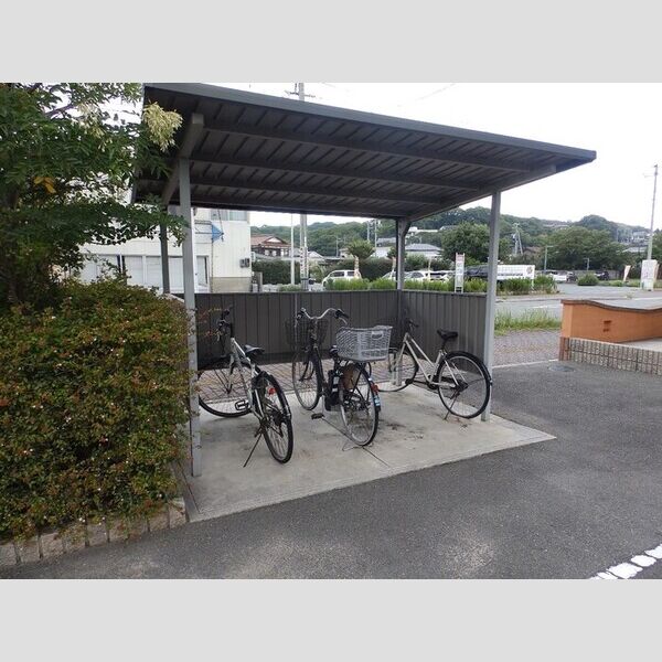 現地周辺 (サイクルポート)