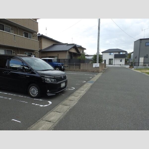 駐車場 (駐車場)