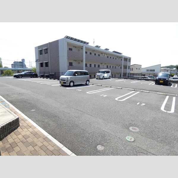 駐車場 (駐車場)