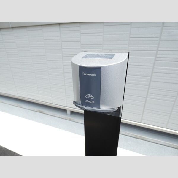 現地周辺 (EV・PHEV充電用屋外コンセント(各区画に設置))