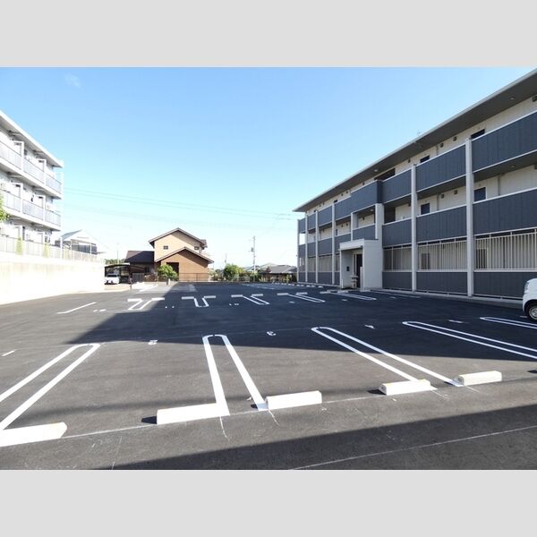 駐車場 (駐車場)