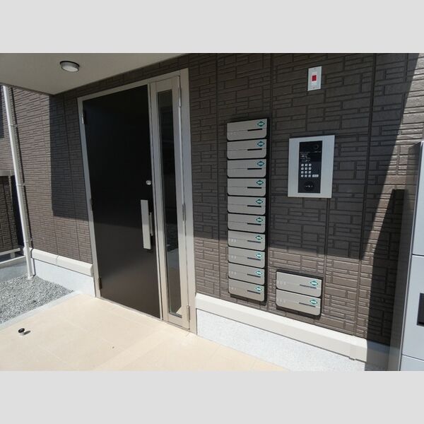 エントランス (エントランス　オートロック)