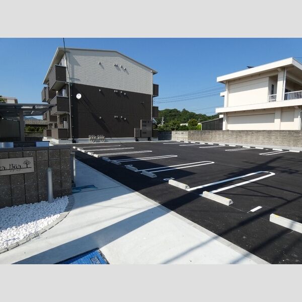 駐車場 (駐車場)