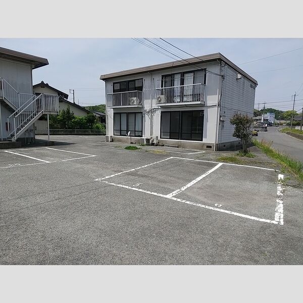 駐車場 (駐車場)