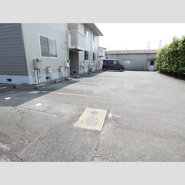 駐車場 (駐車場)