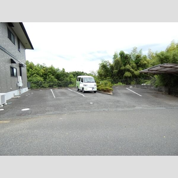 駐車場 (駐車場)