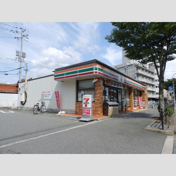 現地周辺 (セブンイレブン山口白石店(942m))