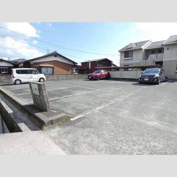駐車場 (駐車場)