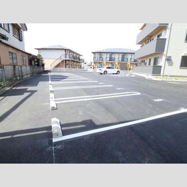 駐車場 (駐車場)