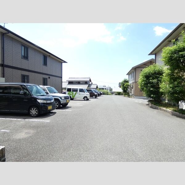 駐車場 (駐車場)