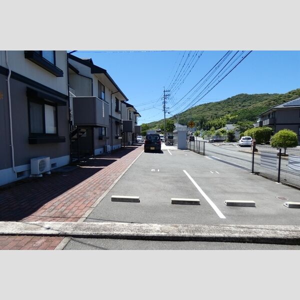 駐車場 (駐車場)