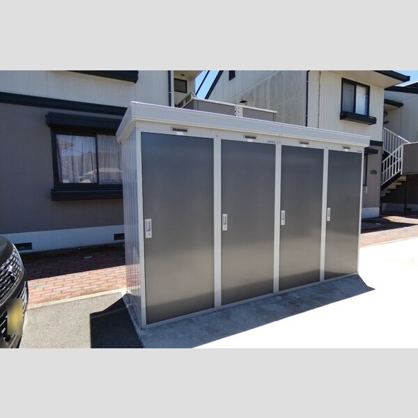 現地周辺 (倉庫)