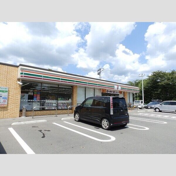 現地周辺 (セブンイレブン山口県庁前店)