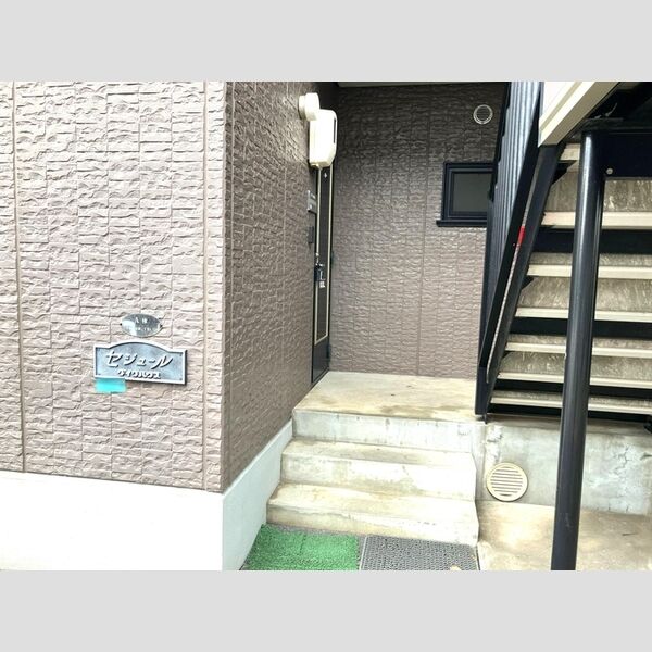 現地周辺 (共用廊下)