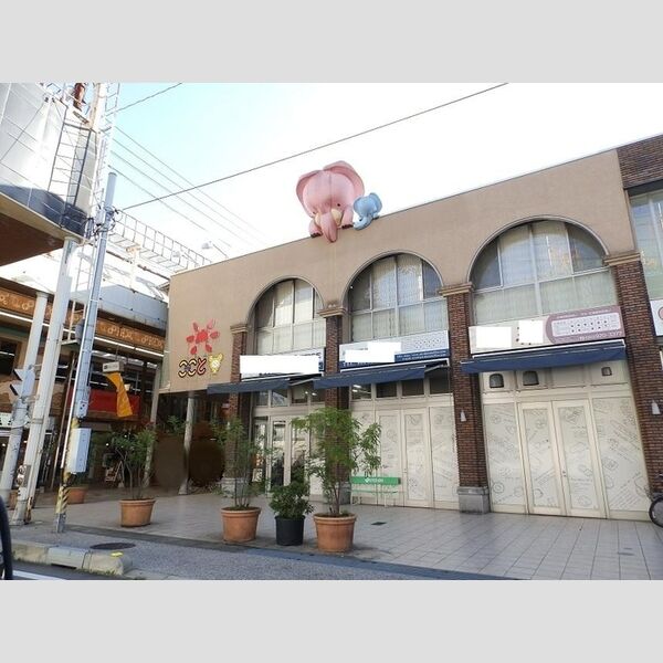 現地周辺 (コープこことどうもん店(686m))