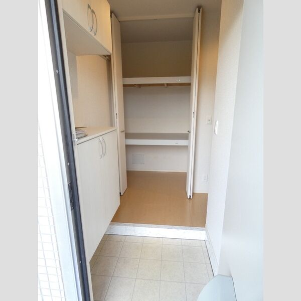 玄関 (玄関　シューズボックス　物入)