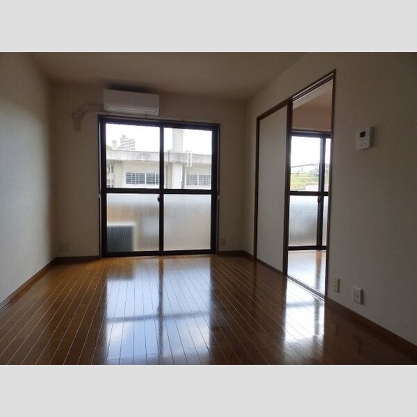 居室・リビング (DK　洋室)