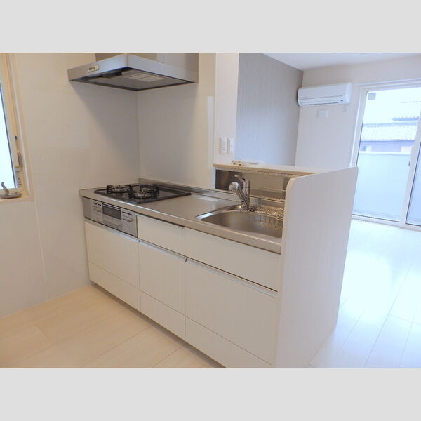 キッチン (システムキッチン(3口))