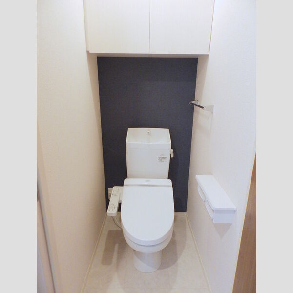 トイレ (温水洗浄暖房便座)