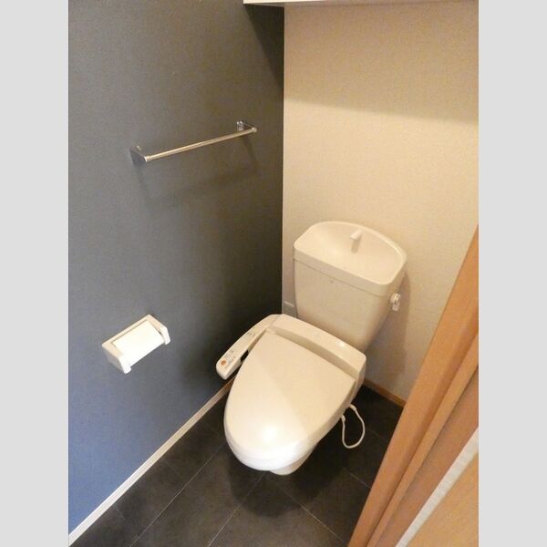 トイレ (温水洗浄暖房便座)