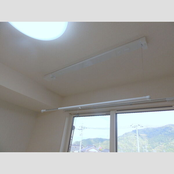 その他 (室内物干し)