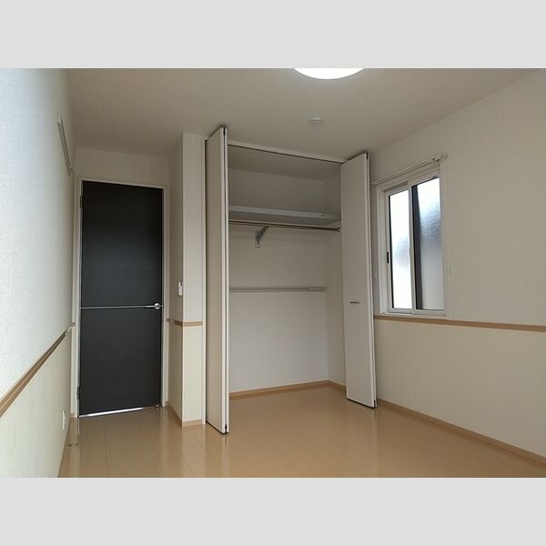 その他 (南東洋室クローゼット)