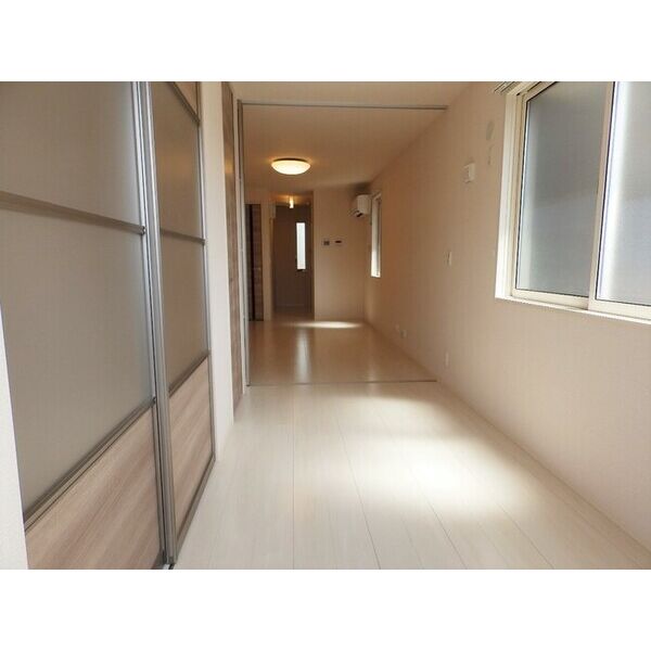 その他 (洋室　LDK)