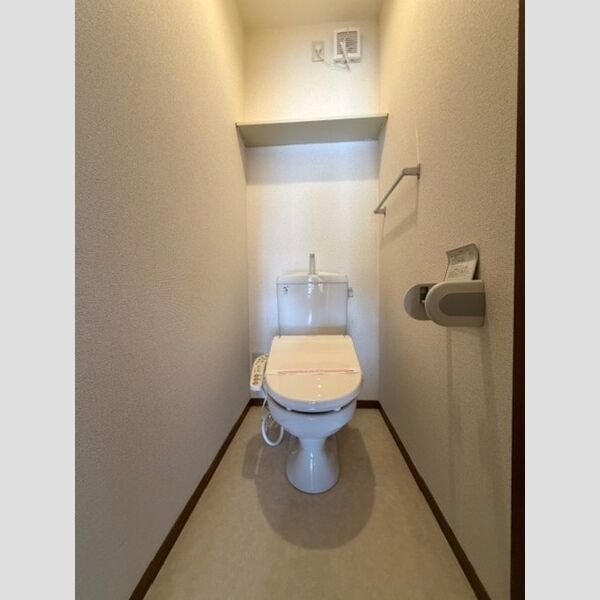 トイレ (温水洗浄暖房便座)