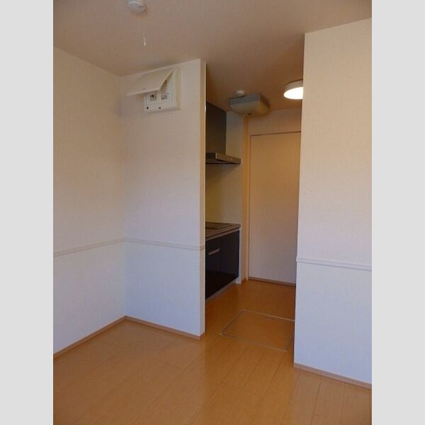 その他 (洋室+キッチン)