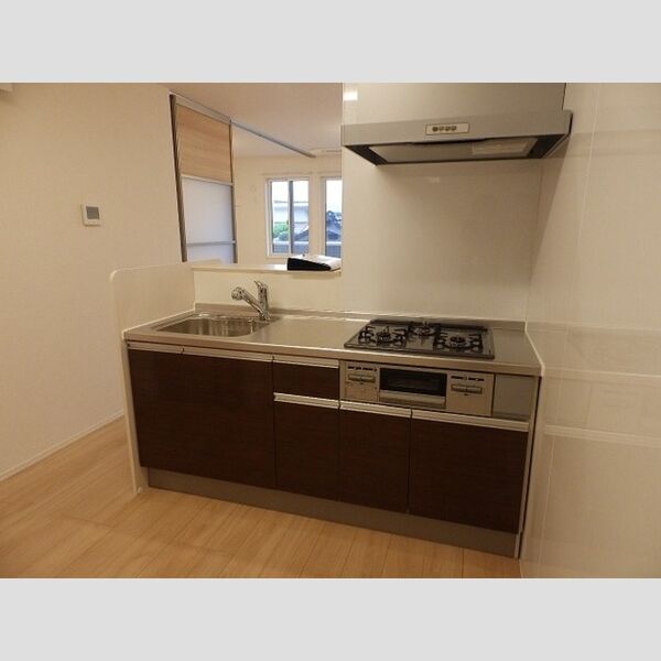 キッチン (対面式システムキッチン(3口))