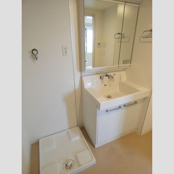 洗面所 (洗髪洗面化粧台)