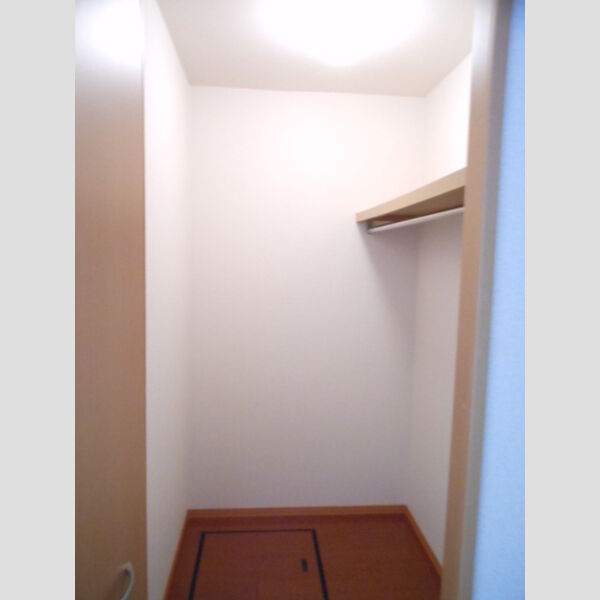 収納 (ウォークインクローゼット)