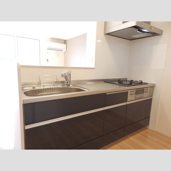 キッチン (システムキッチン(3口))