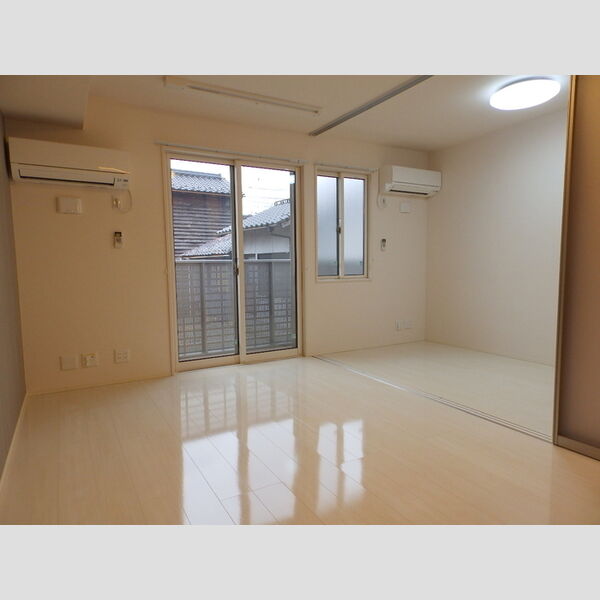 居室・リビング (LDK+洋室)