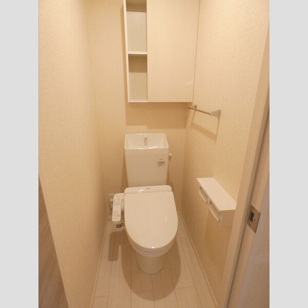 トイレ (温水洗浄暖房便座)