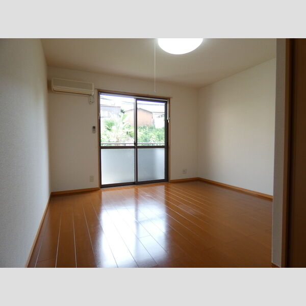 居室・リビング (洋室(エアコン　室内物干し付))