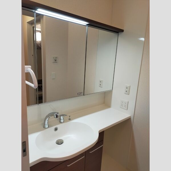 洗面所 (洗面所)