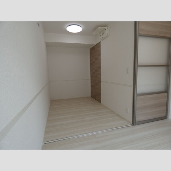 その他 (洋室)