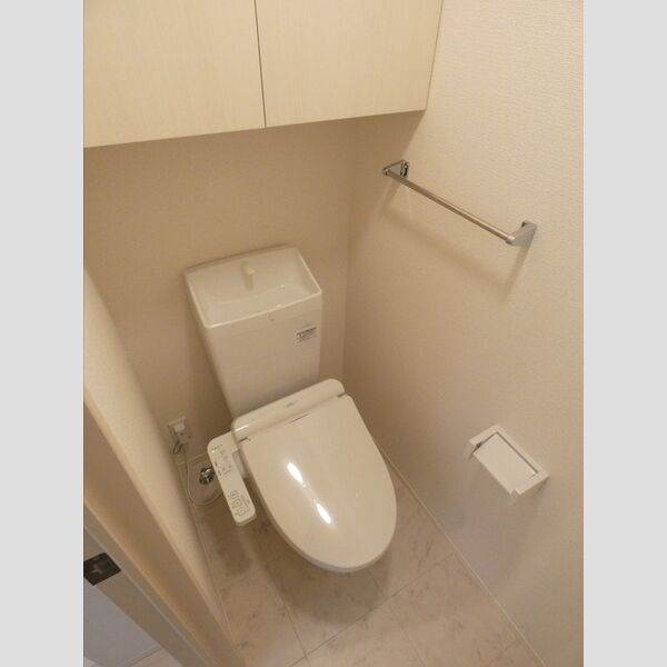 トイレ (温水洗浄暖房便座)