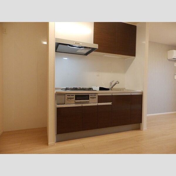 キッチン (システムキッチン(3口))