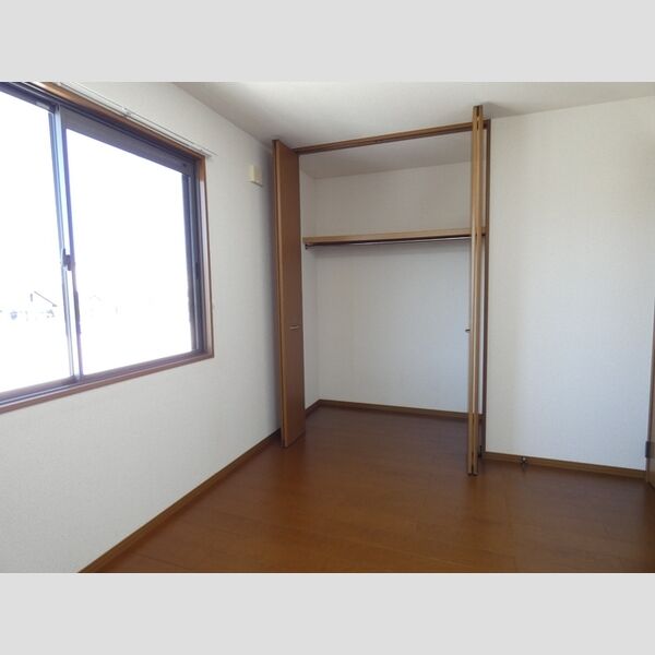 その他 (北側洋室)