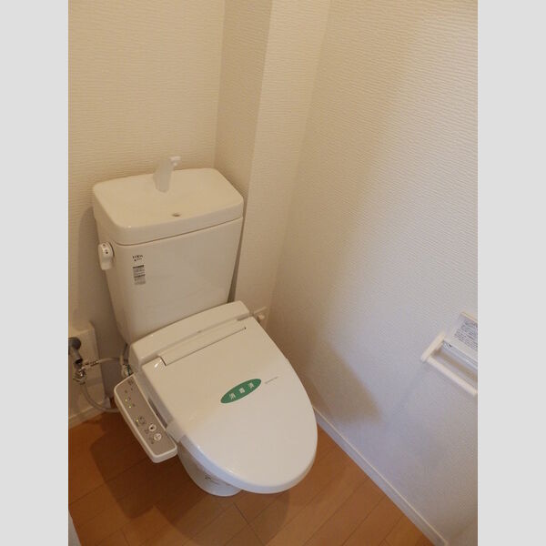 トイレ (トイレ)