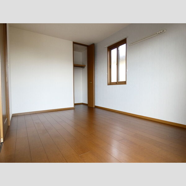 その他 (南側洋室)