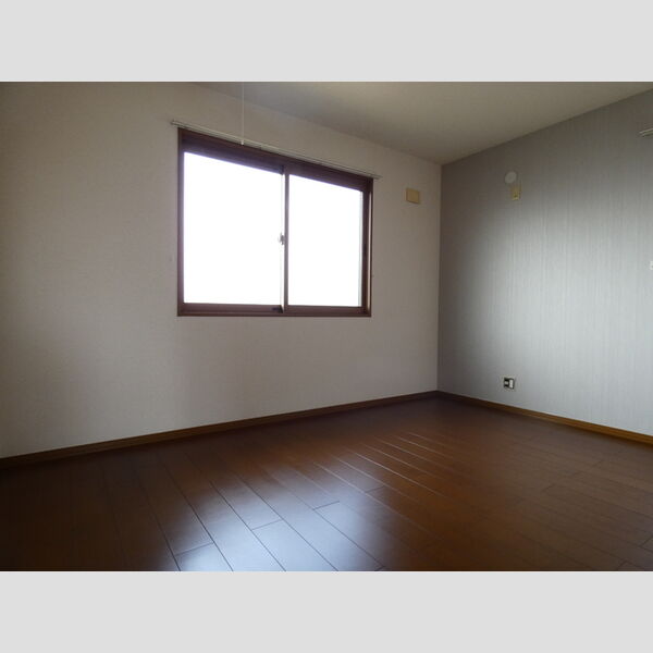 その他 (北東側洋室)