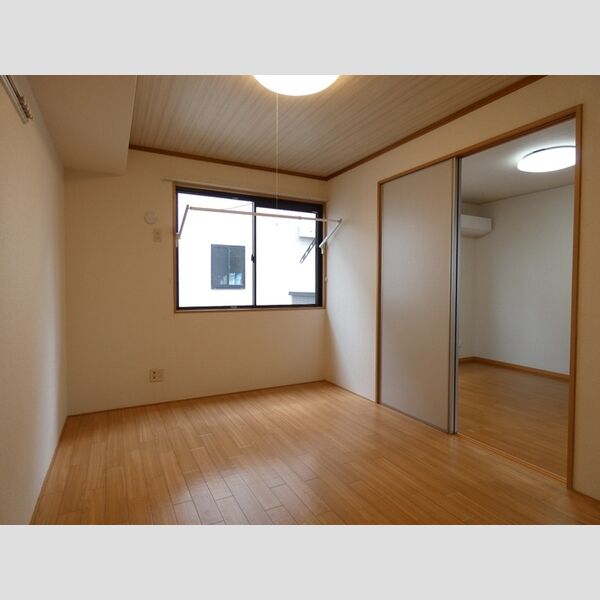 その他 (南側洋室　DK)