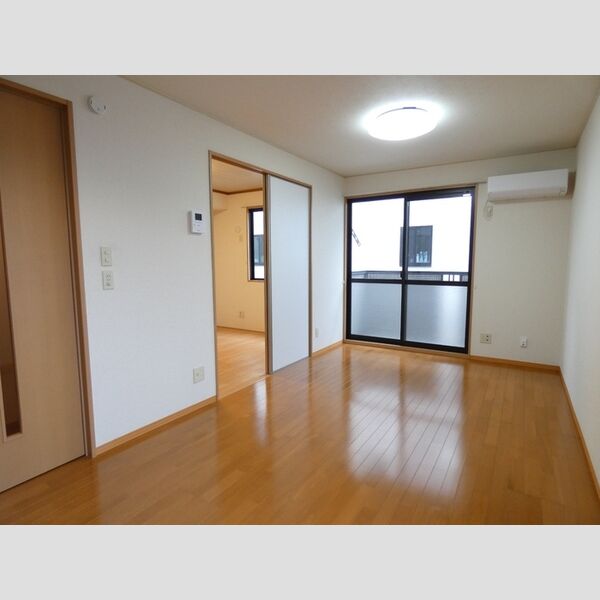 居室・リビング (DK　洋室)