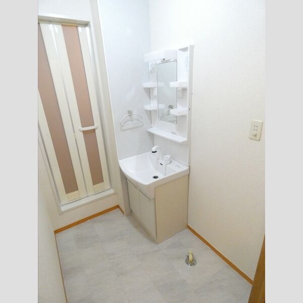 洗面所 (洗髪洗面化粧台)