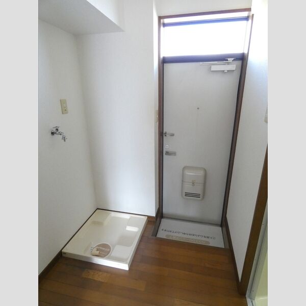 玄関 (玄関　室内洗濯機置き場)