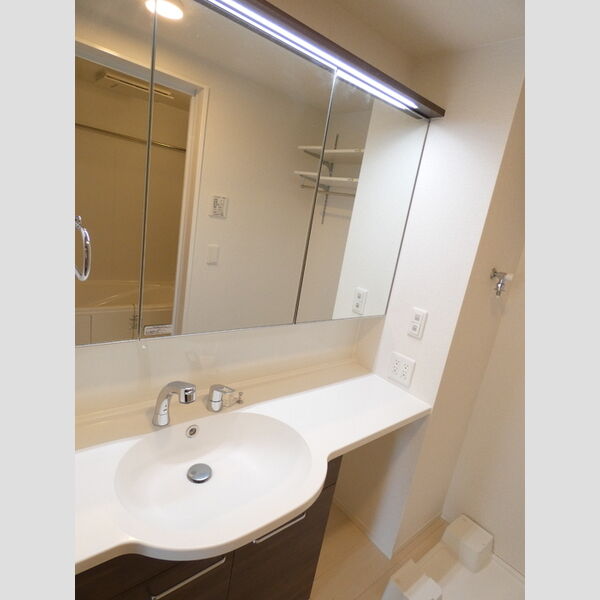 洗面所 (洗面台)