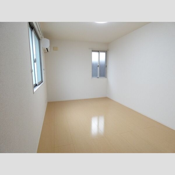 その他 (北側洋室(エアコン付))